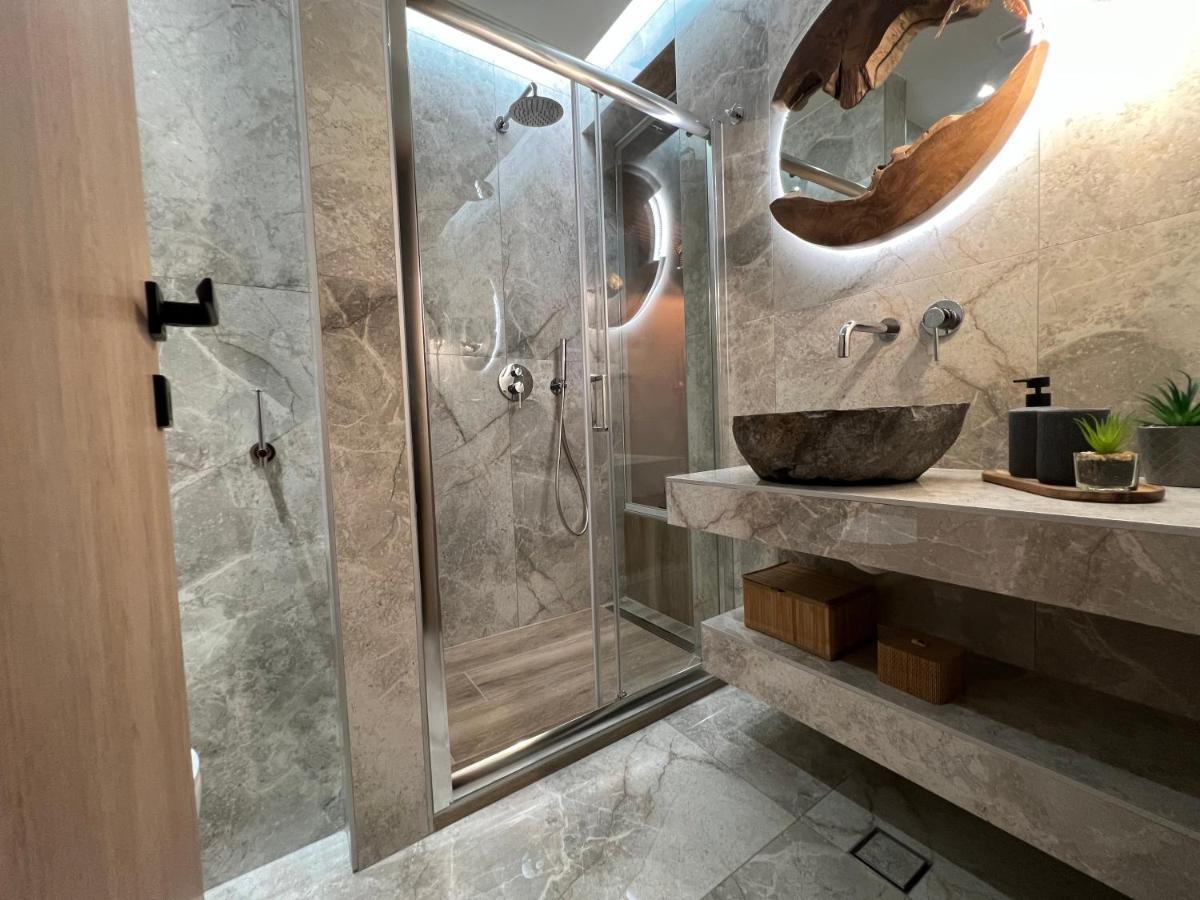 Supreme Secret Suite อเล็กซานโดรโพลิส ภายนอก รูปภาพ